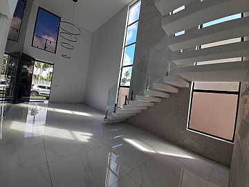 Casa em Condom�nio � Venda